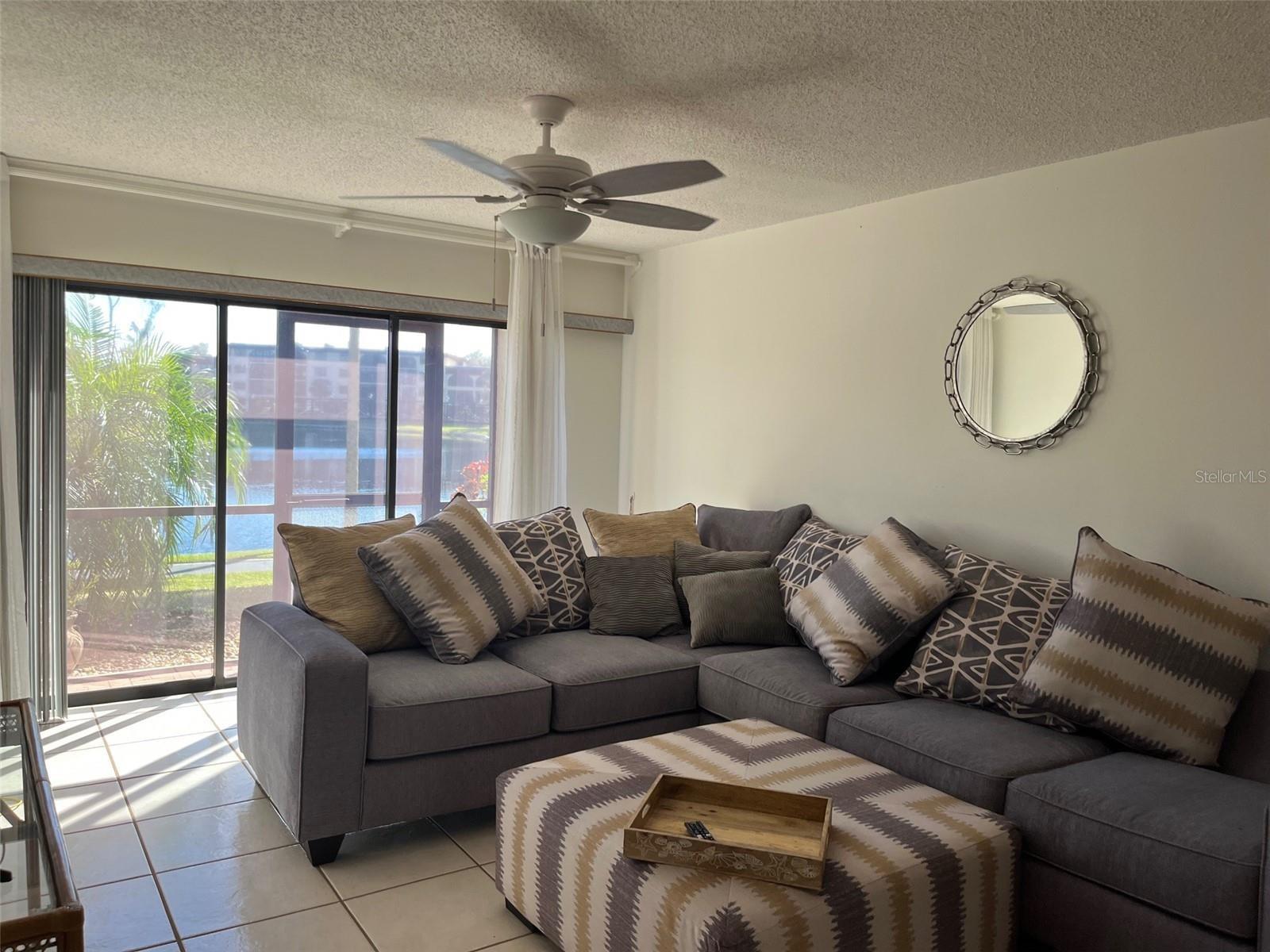 Image 5 of 36 For 23465 Harborview Road 1006