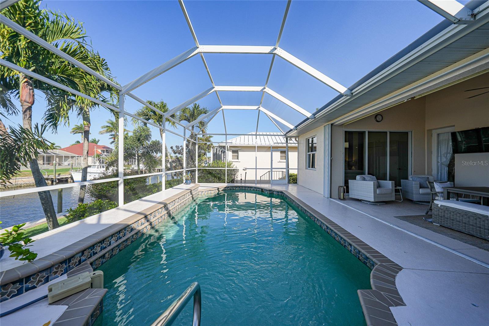 Image 11 of 67 For 43 Tropicana Drive