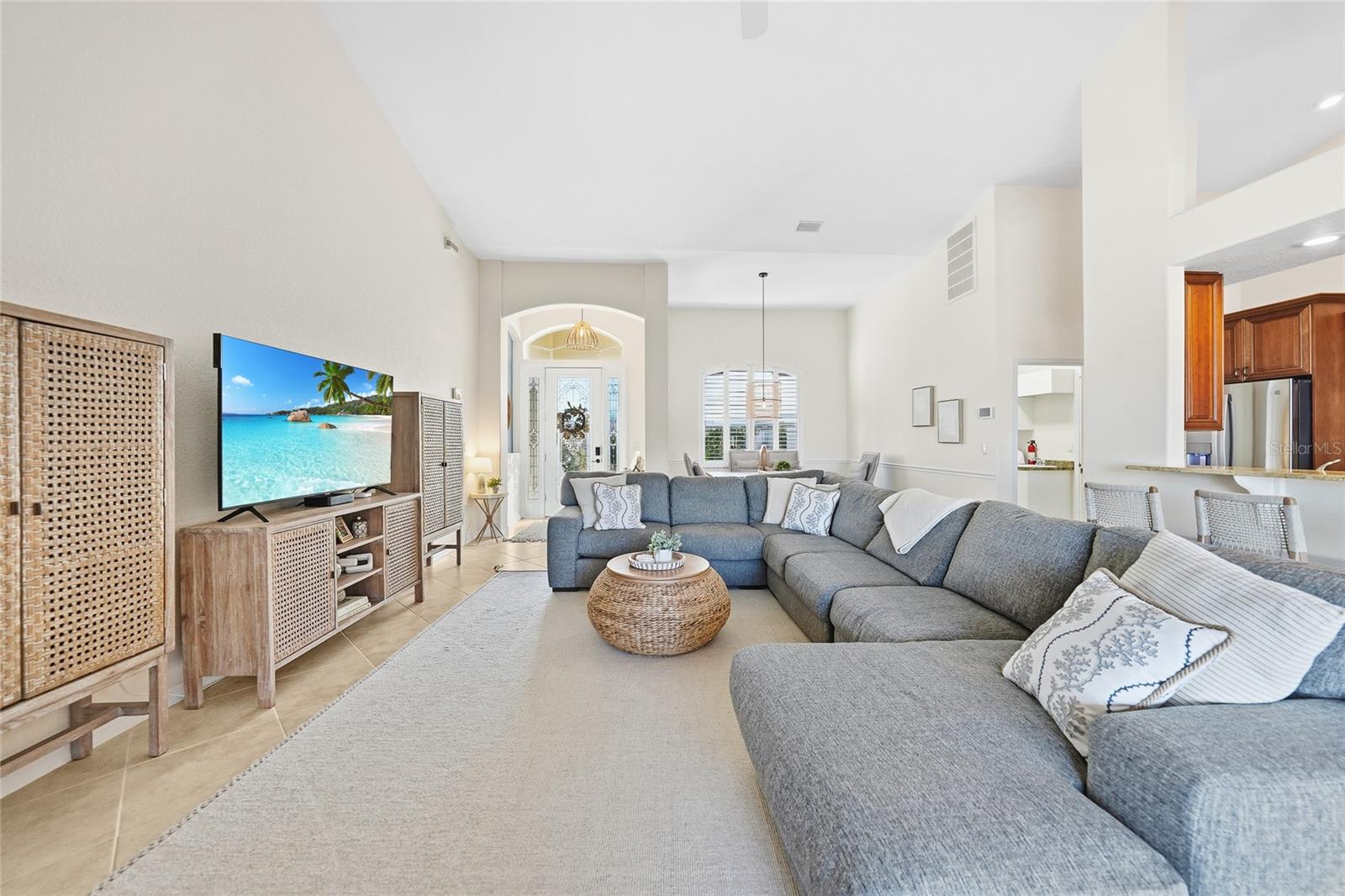 Image 31 of 67 For 43 Tropicana Drive