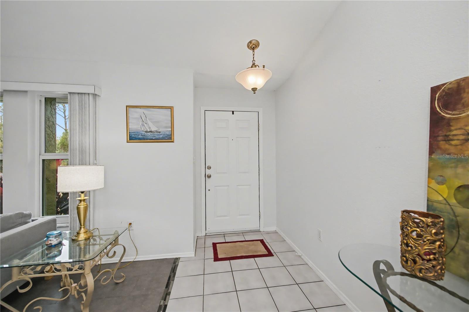 Listing photo id 8 for 21311 Leonard Avenue