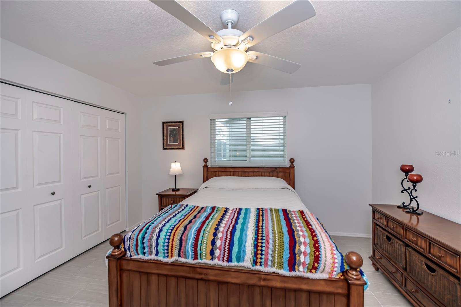 Listing photo id 33 for 21311 Leonard Avenue