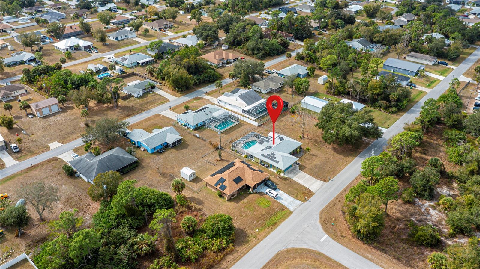 Listing photo id 58 for 21311 Leonard Avenue