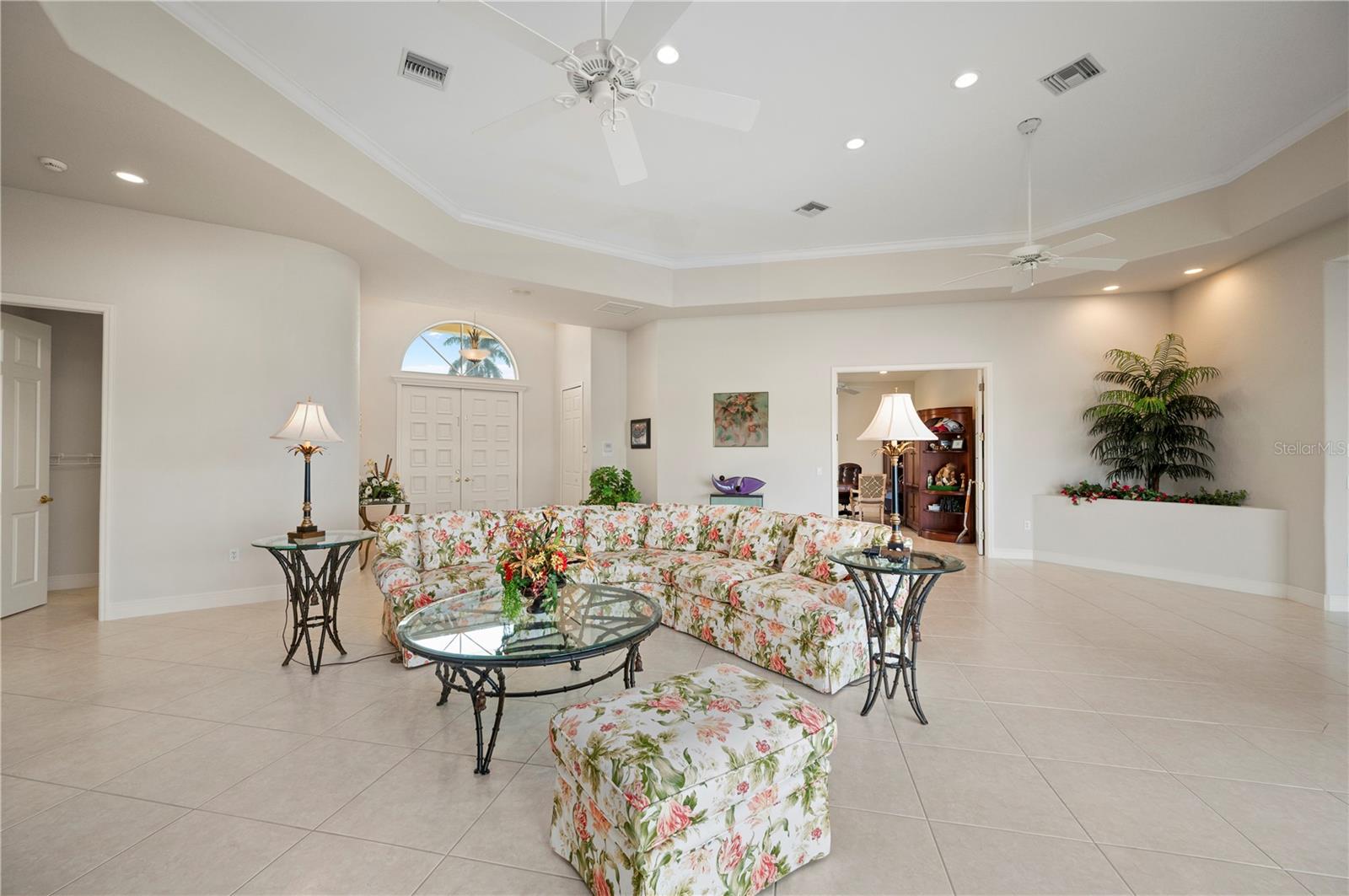 Image 11 of 74 For 1030 Conecta Drive