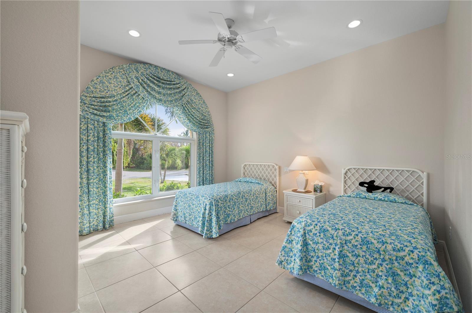 Image 46 of 74 For 1030 Conecta Drive