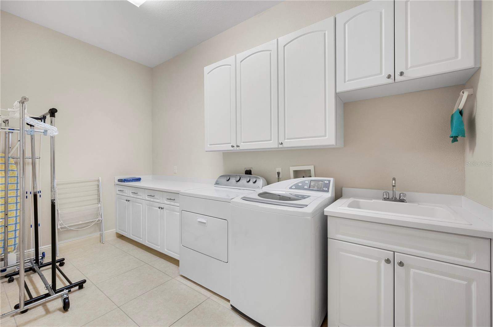 Image 51 of 74 For 1030 Conecta Drive