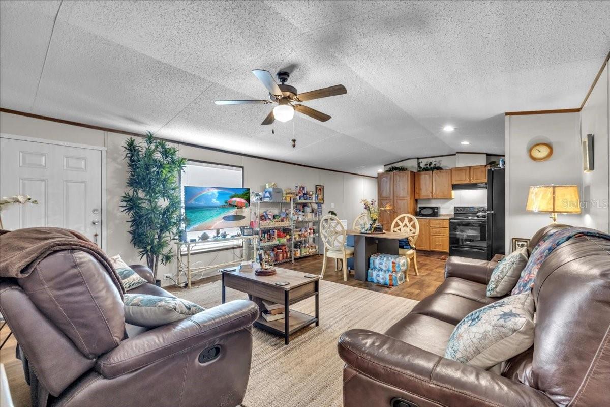 Image 3 of 34 For 45 Martin Luther King Jr Street 60