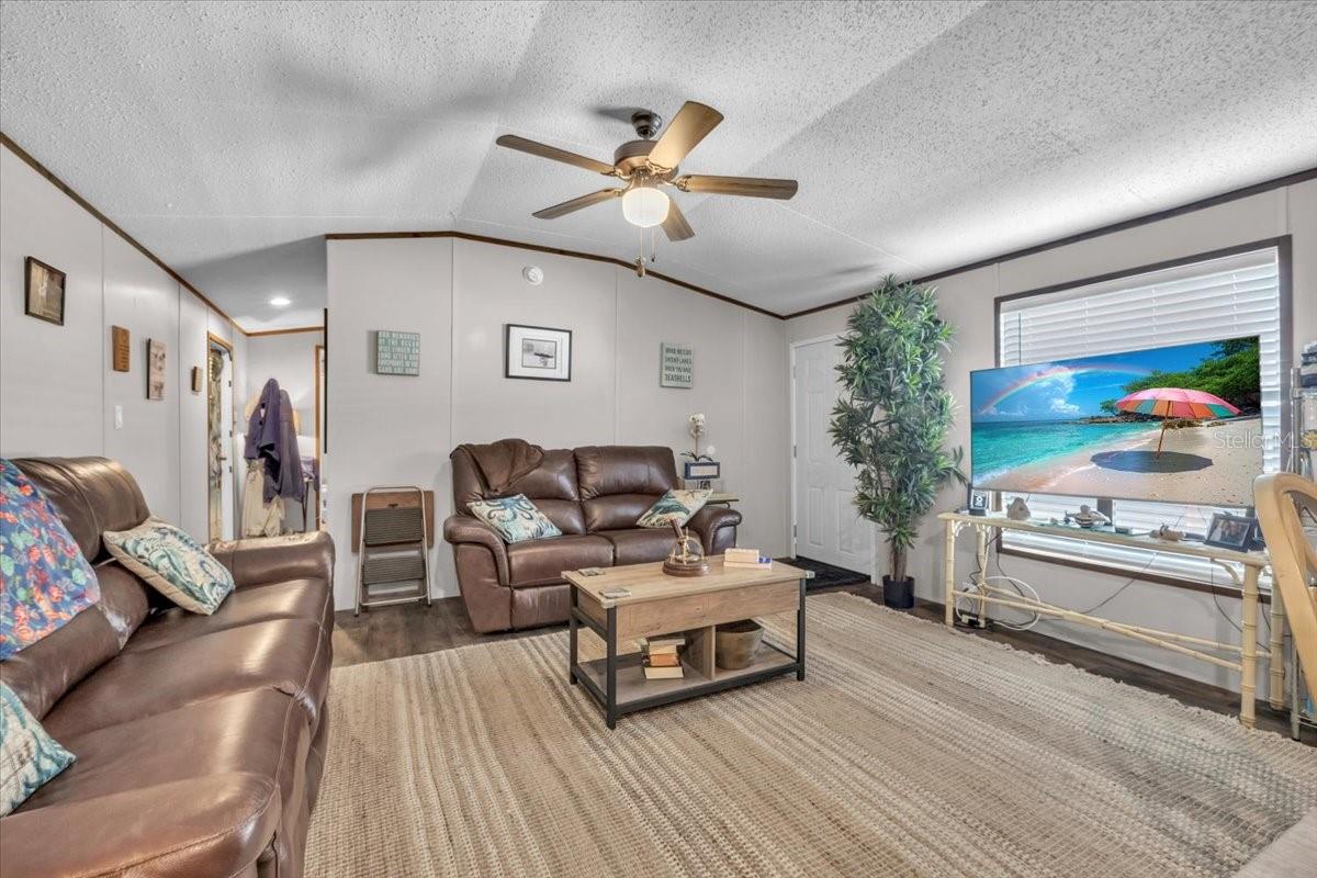 Image 5 of 34 For 45 Martin Luther King Jr Street 60