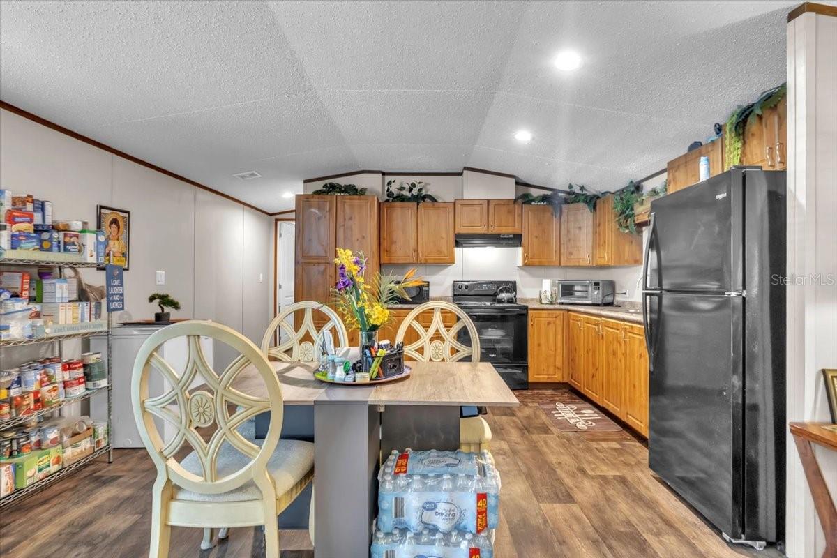 Image 8 of 34 For 45 Martin Luther King Jr Street 60