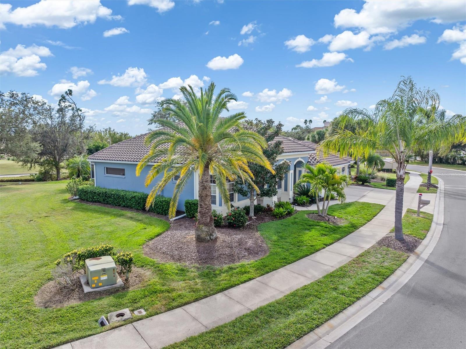 Image 36 of 53 For 5365 Pine Shadow Lane