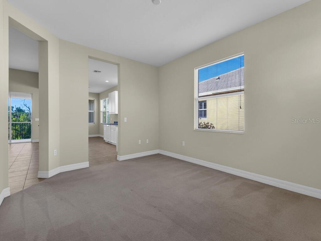 Image 18 of 44 For 14562 Dolce Vista Road 202