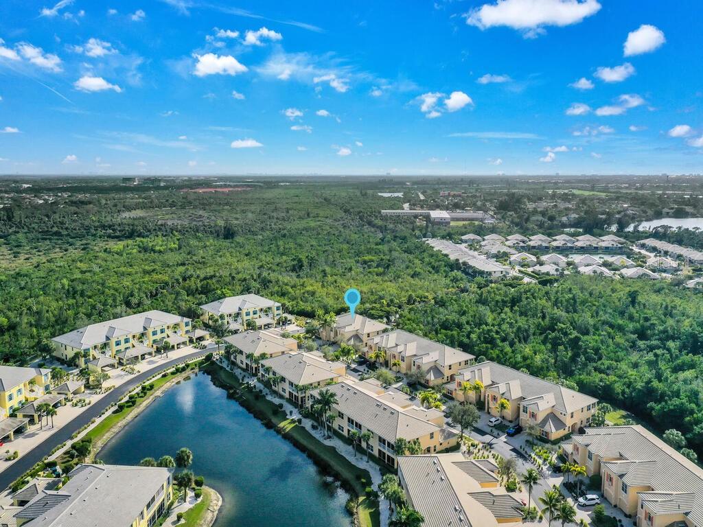 Image 41 of 44 For 14562 Dolce Vista Road 202