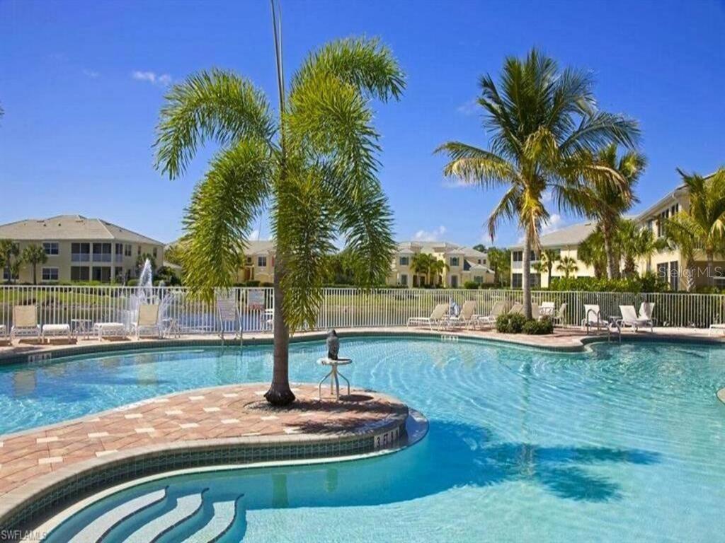 Image 43 of 44 For 14562 Dolce Vista Road 202