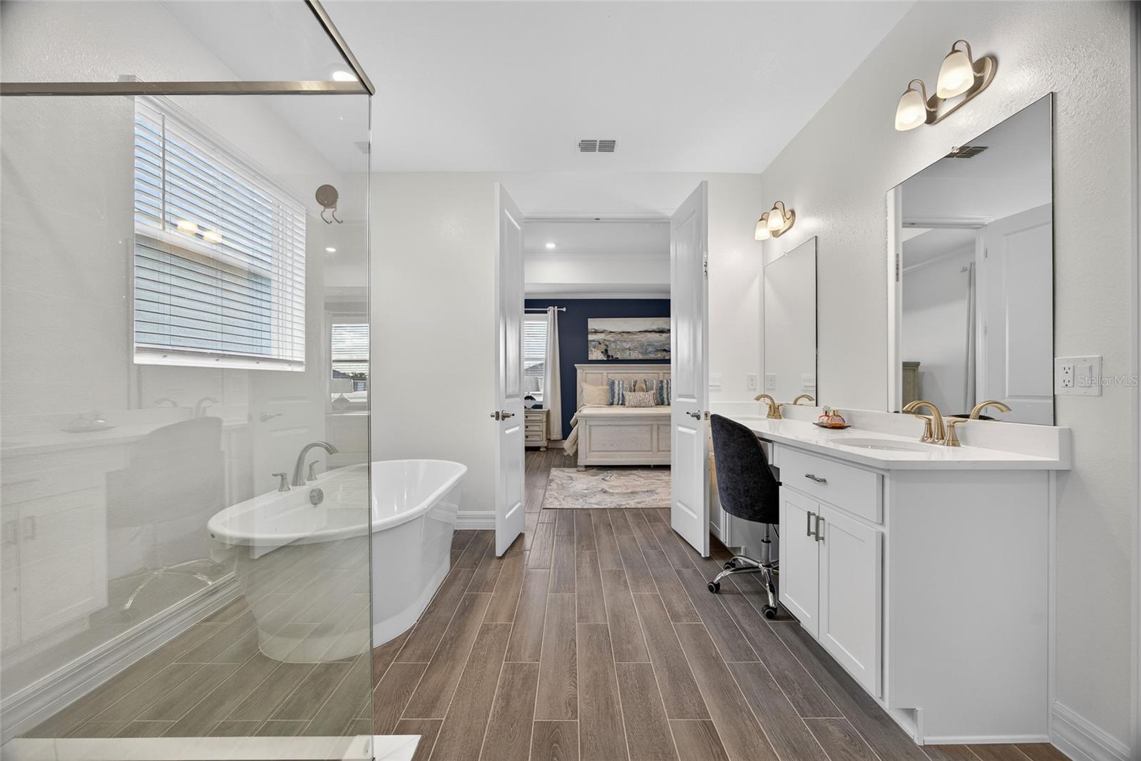 Image 20 of 46 For 25500 Calusa Drive