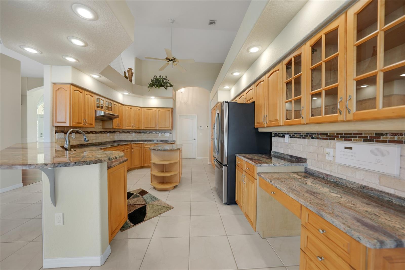 Image 11 of 62 For 13028 Kingsway Circle