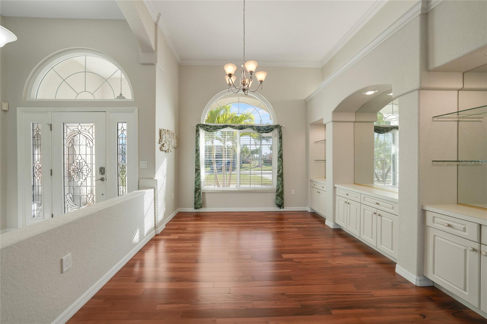 Image 12 of 62 For 13028 Kingsway Circle