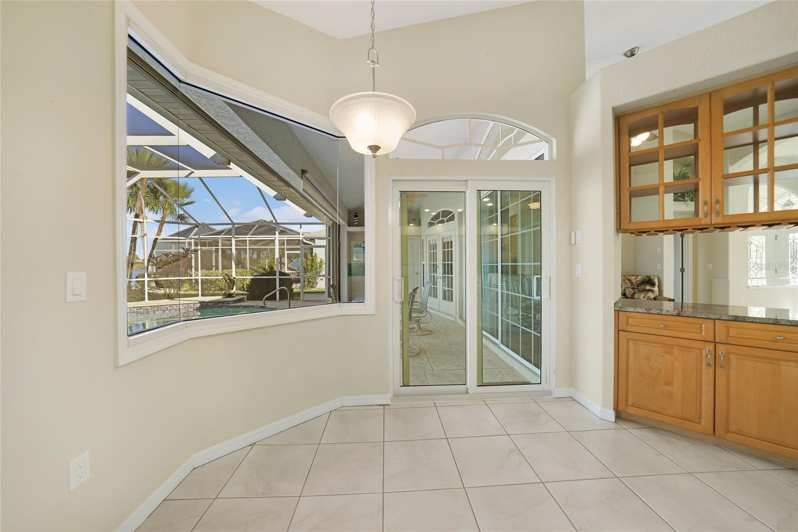 Image 16 of 62 For 13028 Kingsway Circle