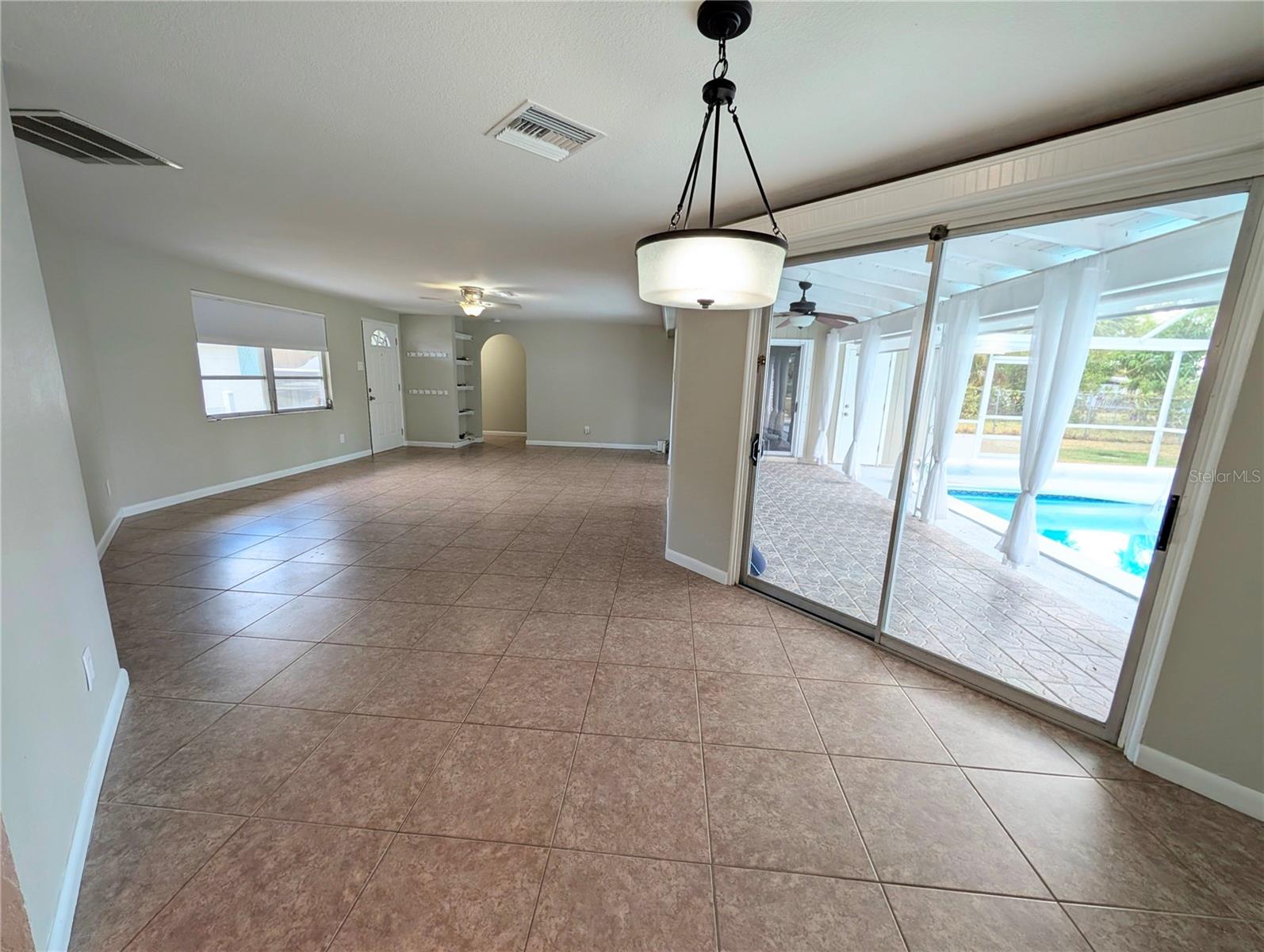 Image 15 of 32 For 3409 Harbor Boulevard