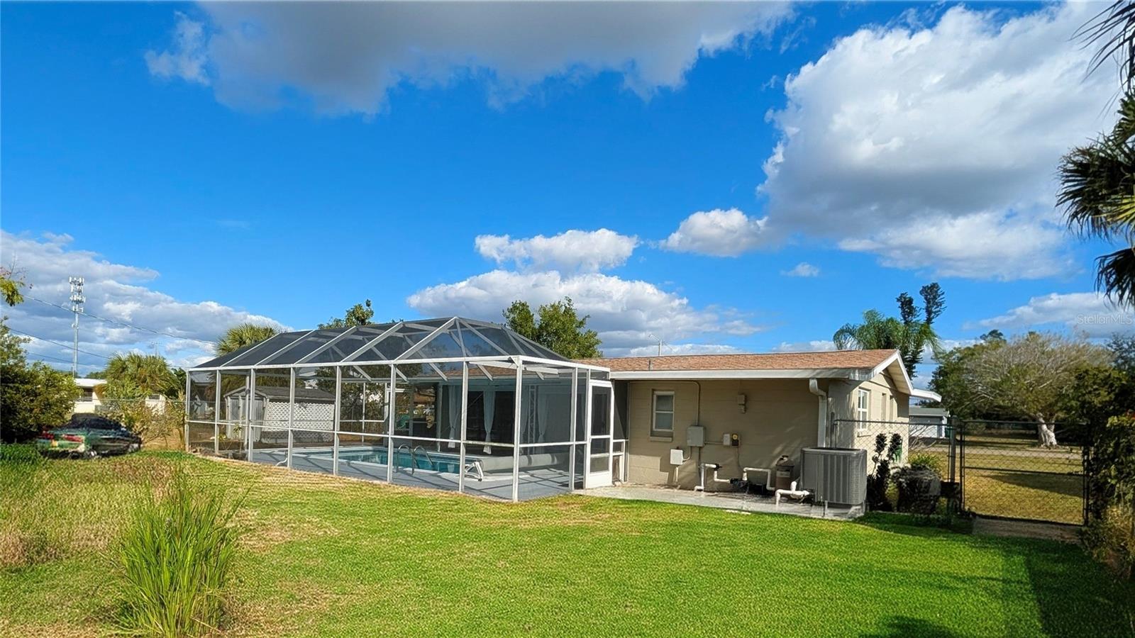 Image 5 of 32 For 3409 Harbor Boulevard