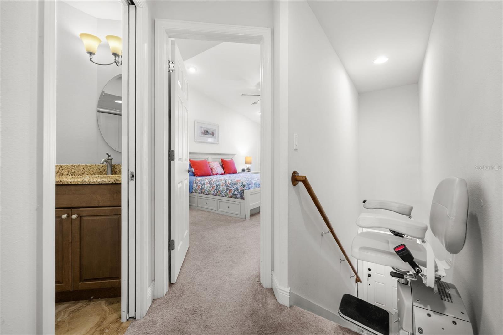 Image 19 of 42 For 4803 Santa Barbara Court 8