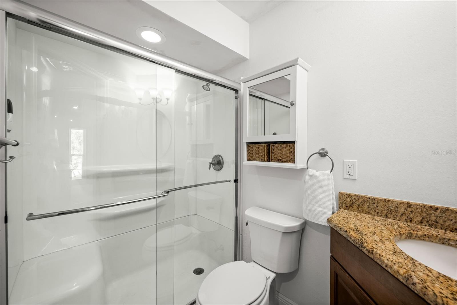 Image 28 of 42 For 4803 Santa Barbara Court 8