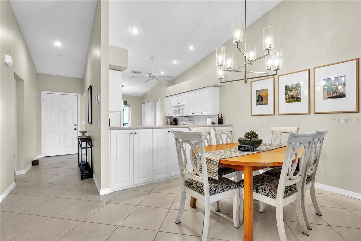 Image 13 of 42 For 9601 Castle Point Drive 825