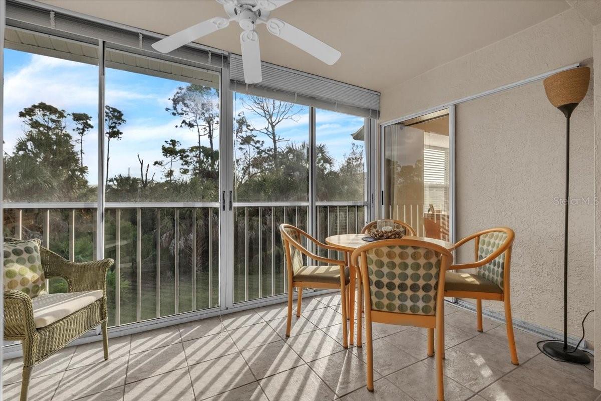 Image 29 of 42 For 9601 Castle Point Drive 825