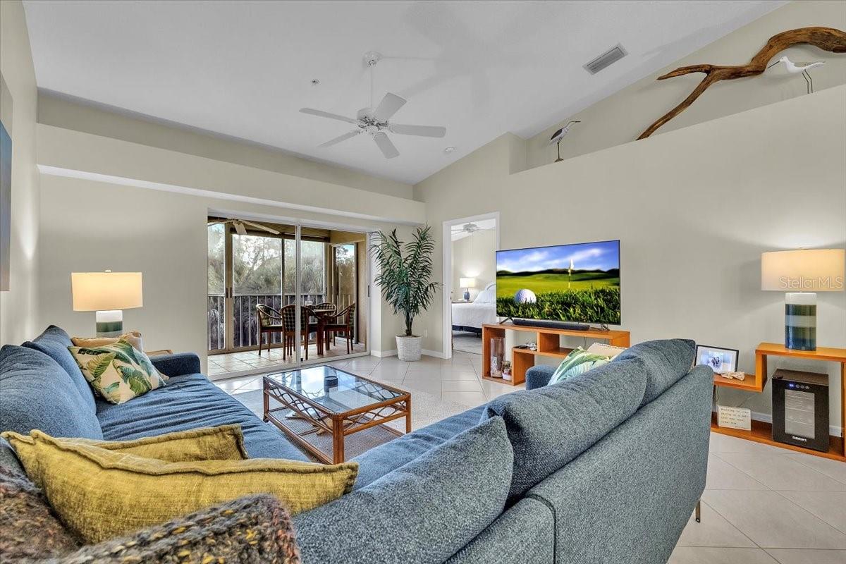 Image 9 of 42 For 9601 Castle Point Drive 825