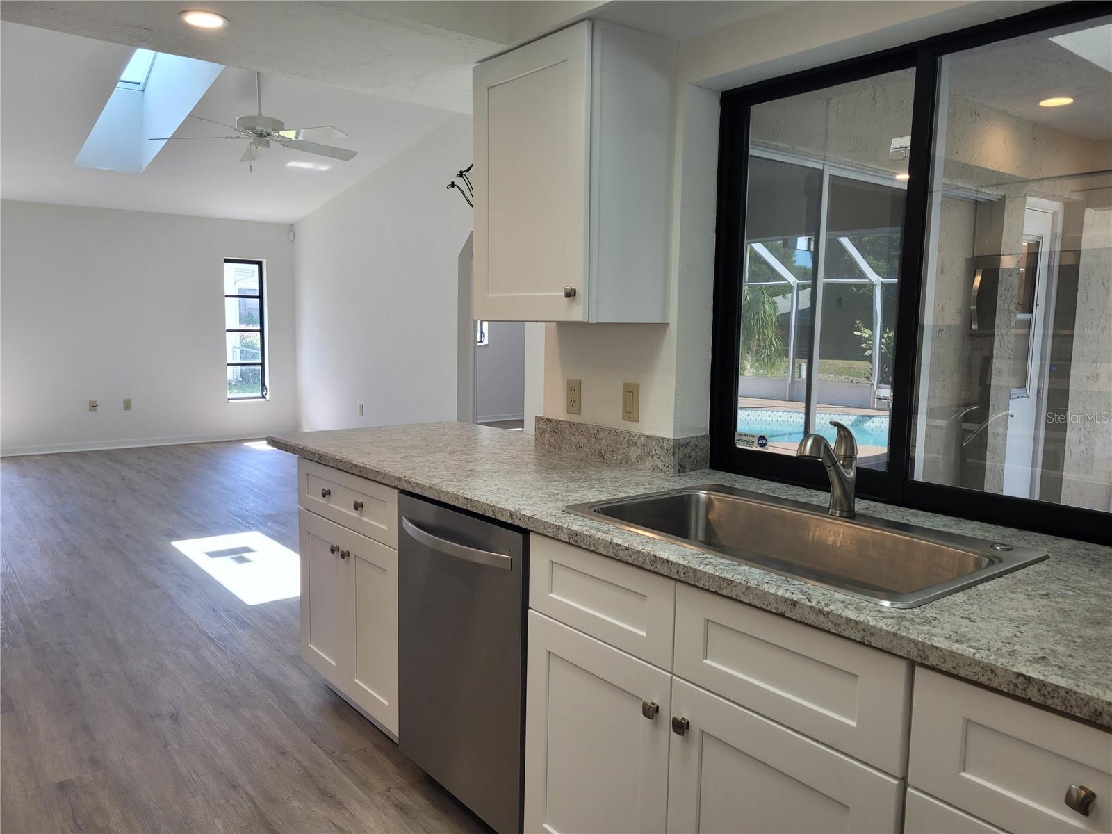 Image 18 of 34 For 1700 Blue Lake Circle