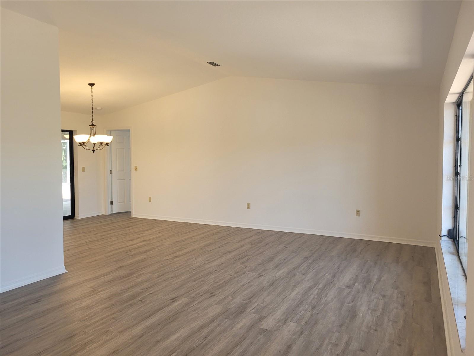 Image 2 of 34 For 1700 Blue Lake Circle