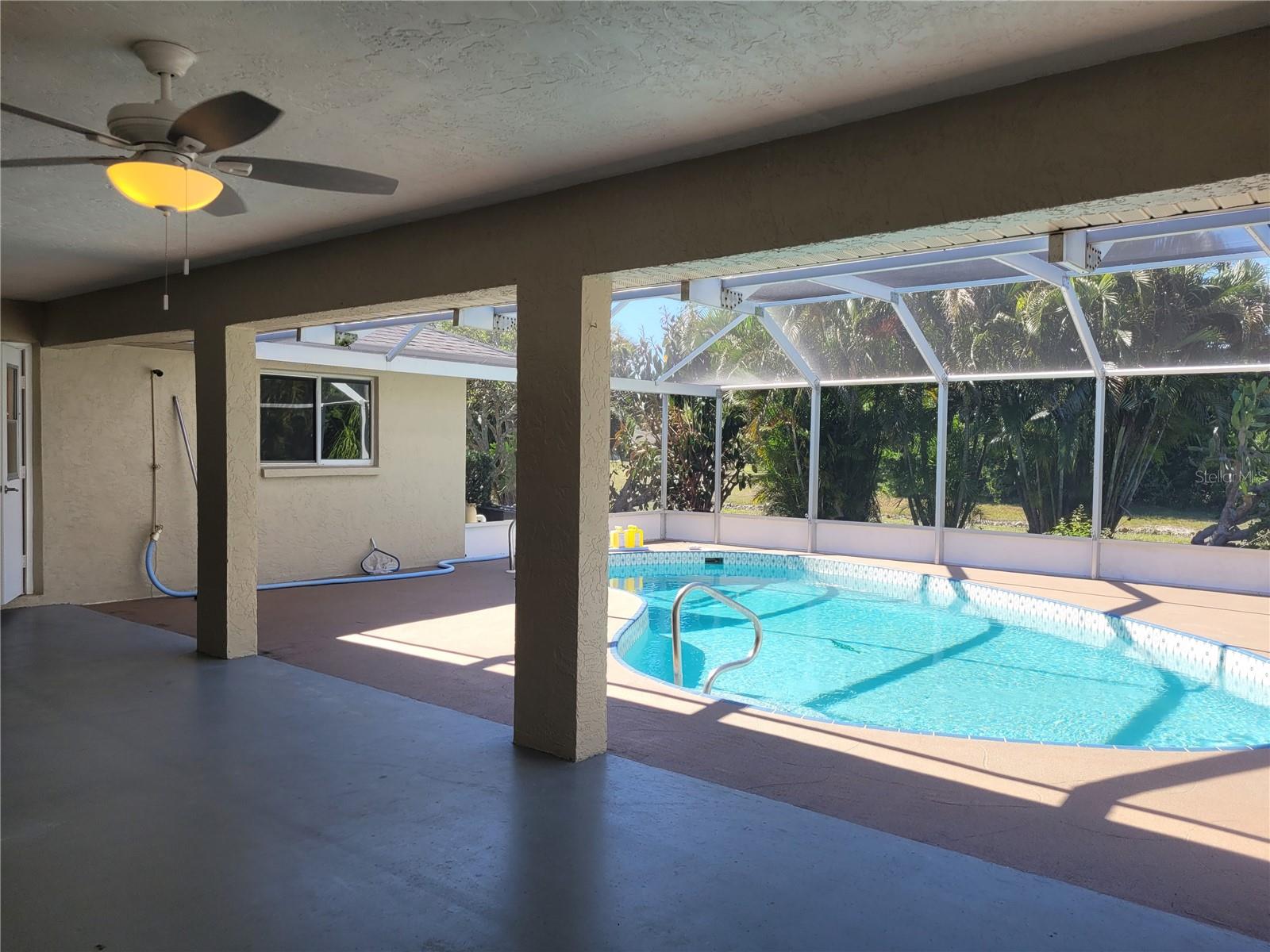 Image 25 of 34 For 1700 Blue Lake Circle