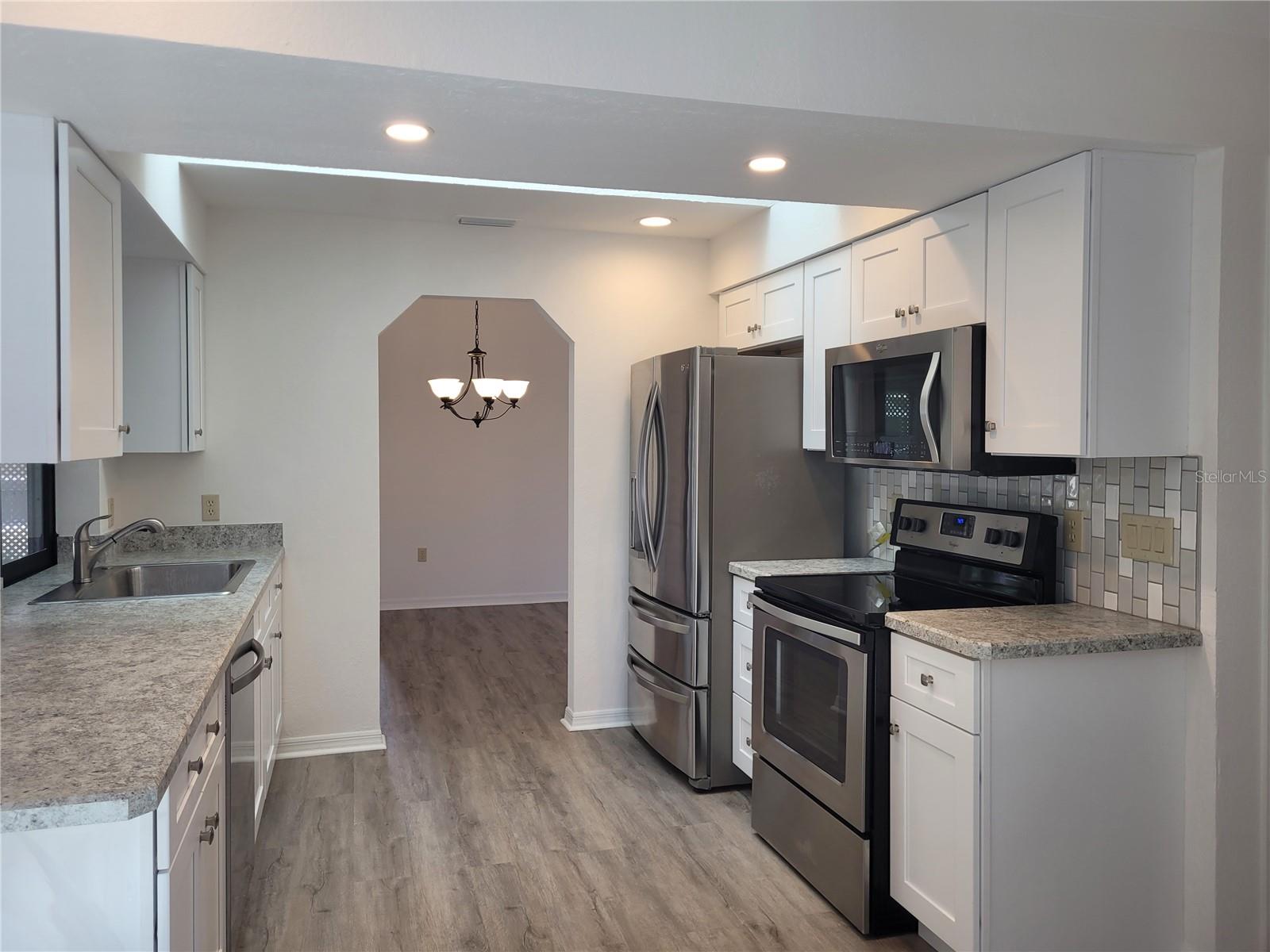 Image 6 of 34 For 1700 Blue Lake Circle