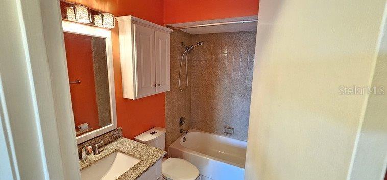 Image 24 of 25 For 1400 Mineo Drive 10b