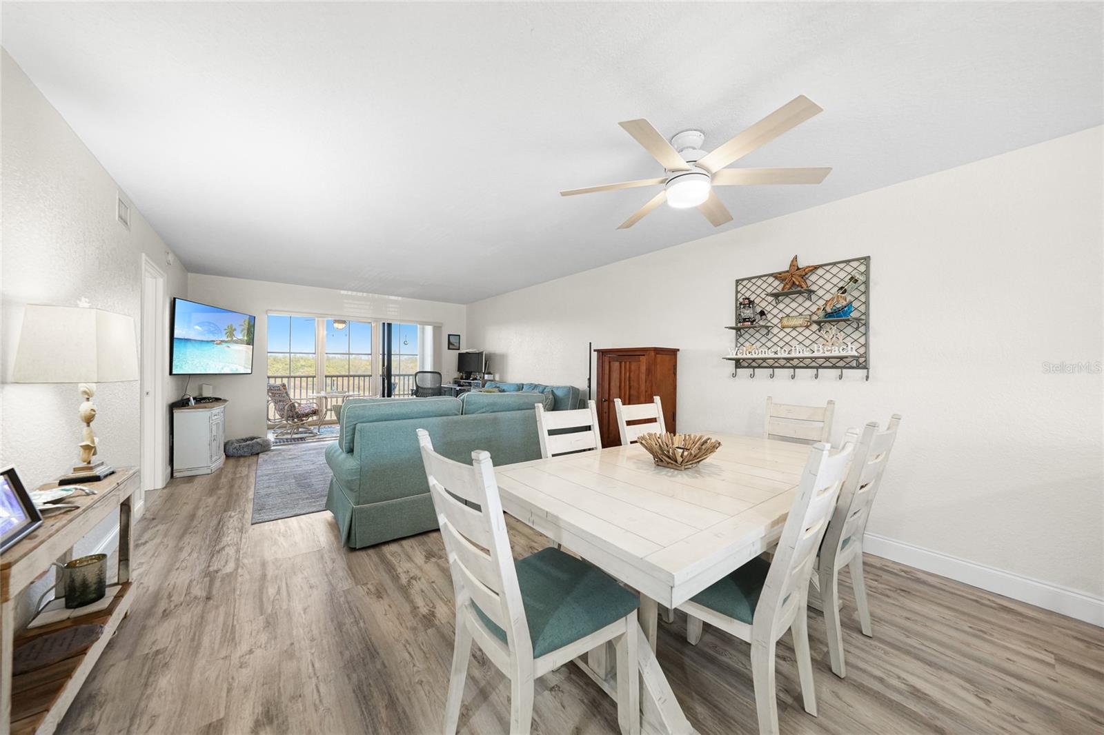 Image 9 of 30 For 175 Kings Highway B2