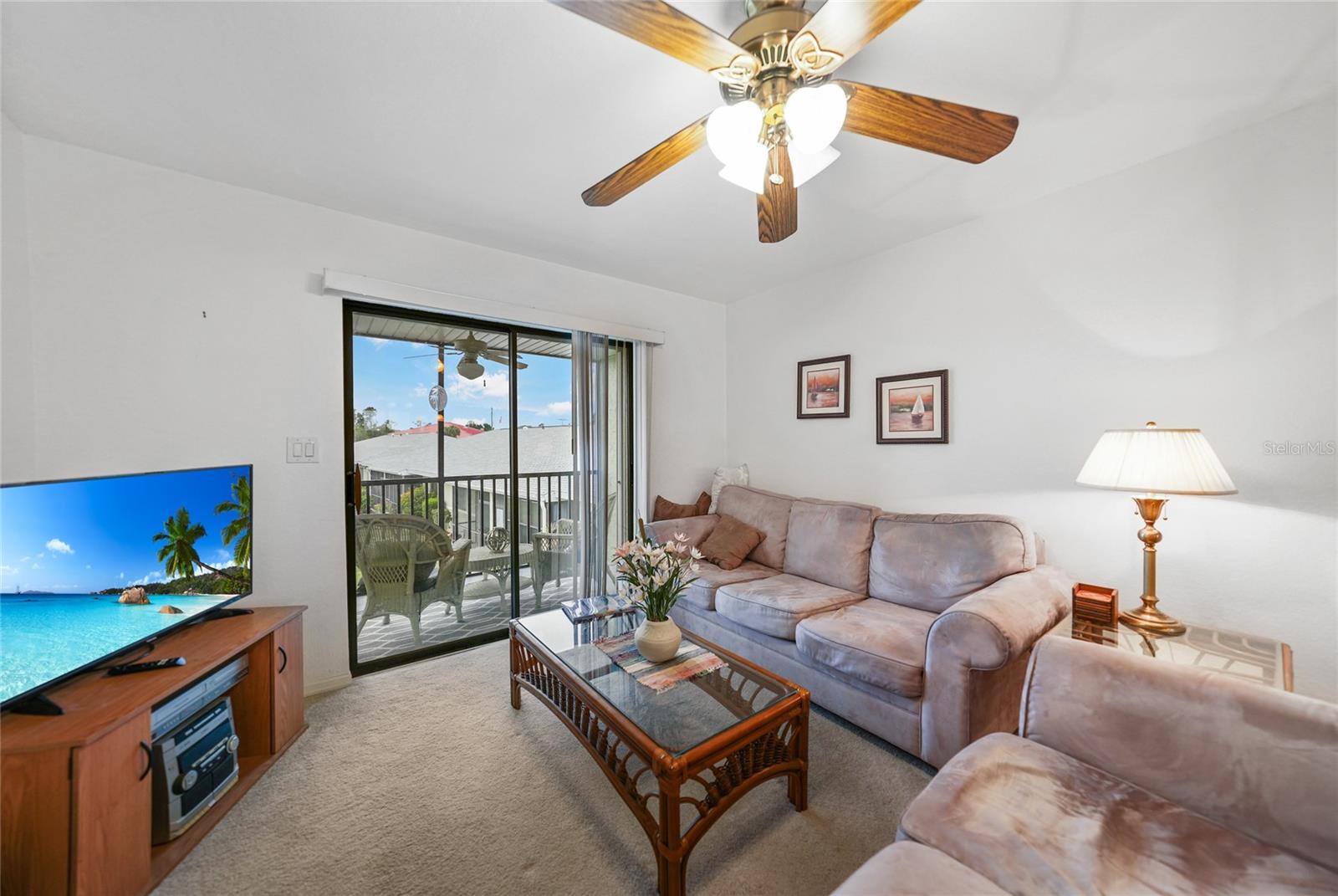 Listing photo id 12 for 25225 Rampart Boulevard 1607