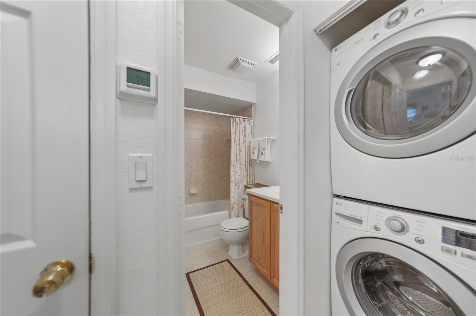 Listing photo id 23 for 25225 Rampart Boulevard 1607