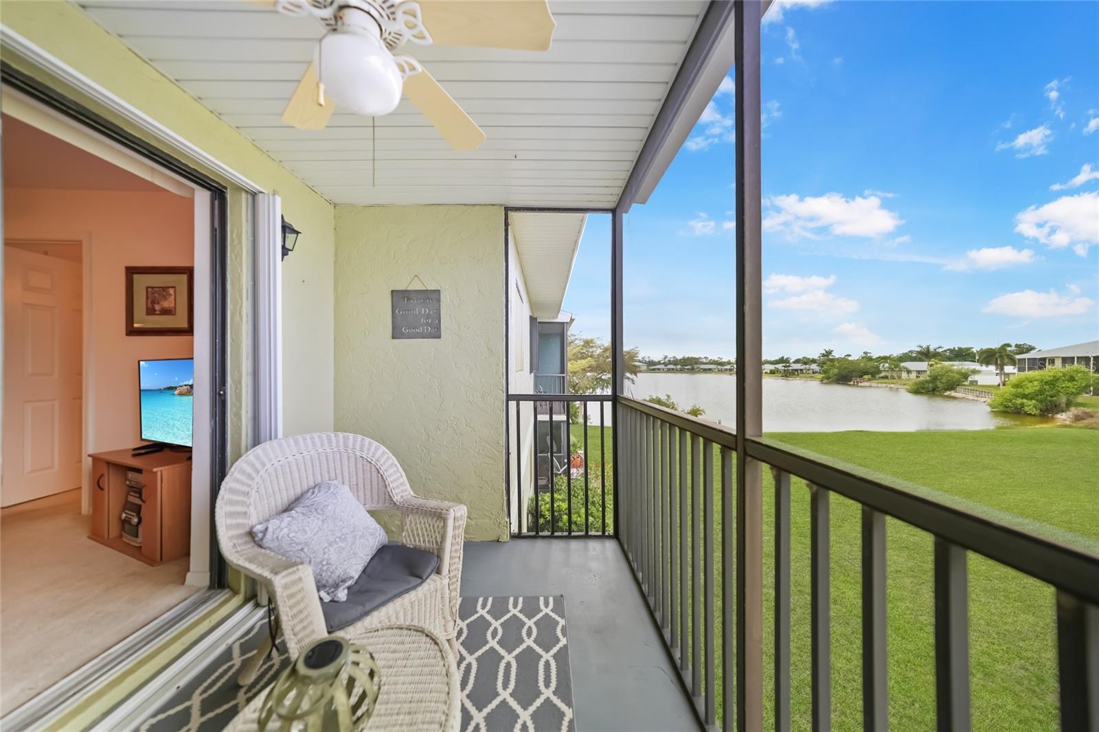 Listing photo id 25 for 25225 Rampart Boulevard 1607