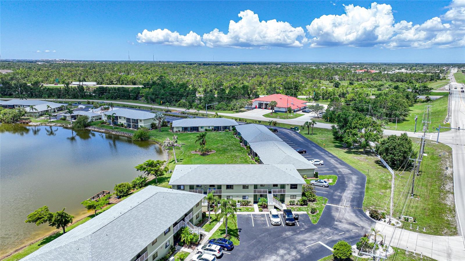 Listing photo id 29 for 25225 Rampart Boulevard 1607