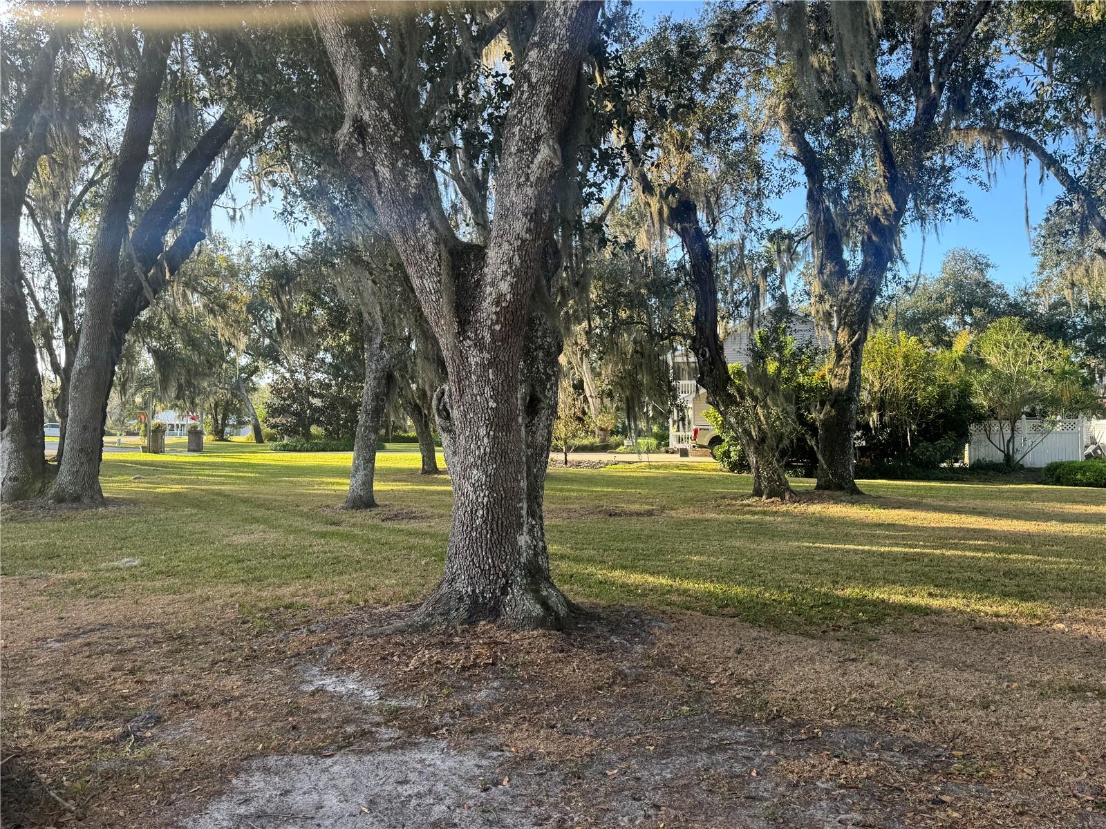 Image 5 of 7 For 4019 Barton Terrace