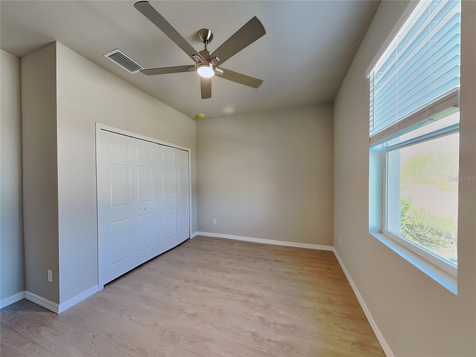 Image 13 of 16 For 207 Baytree Drive