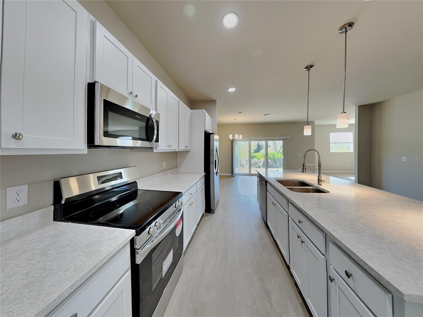 Image 4 of 16 For 207 Baytree Drive