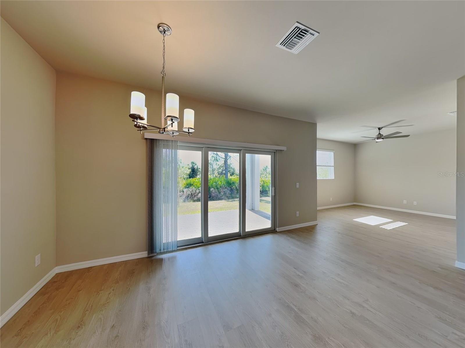 Image 5 of 16 For 207 Baytree Drive