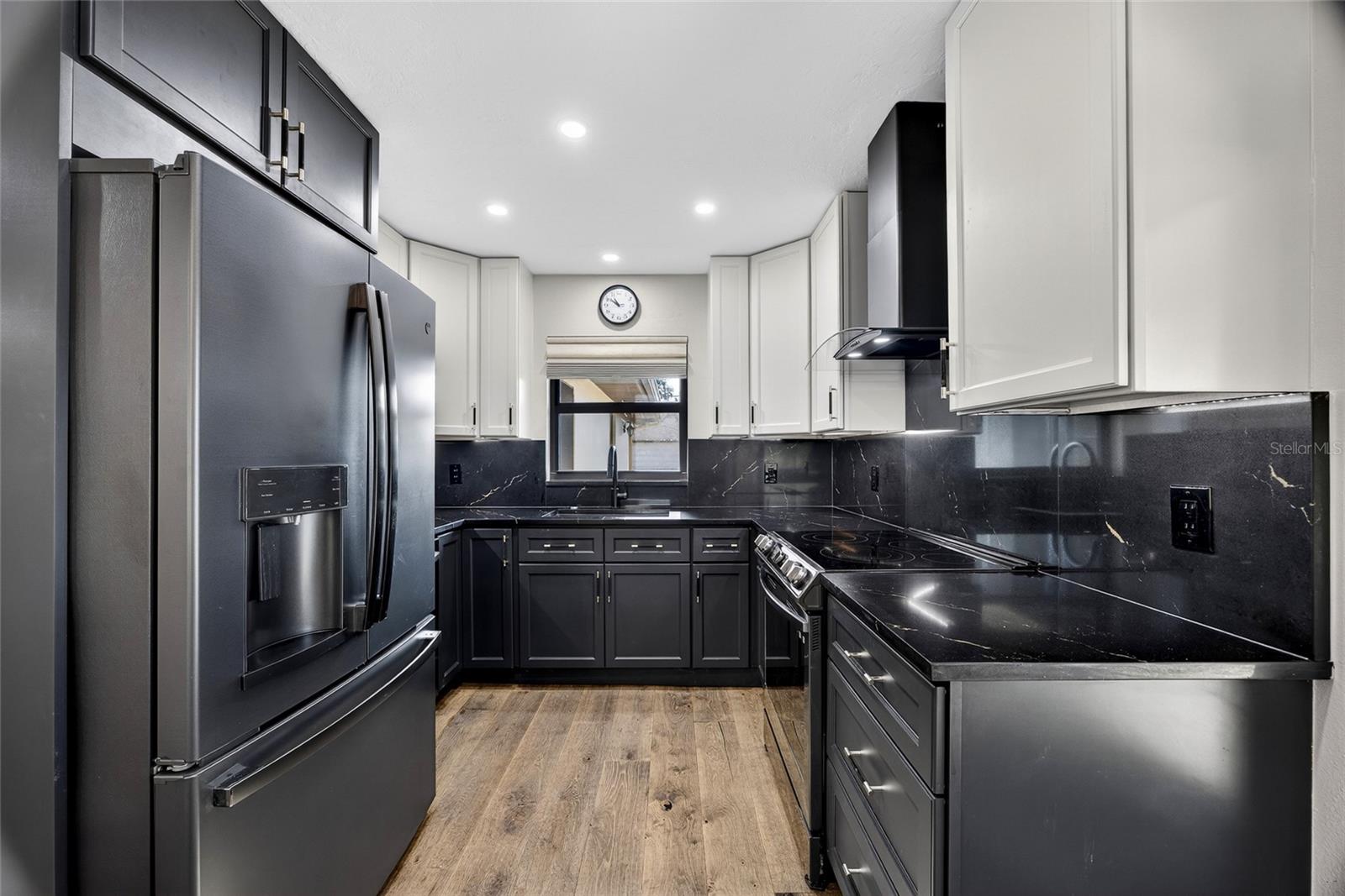 Image 13 of 37 For 3641 Gleneagle Drive 12d