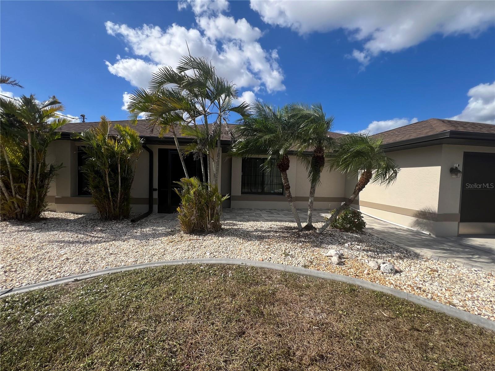 Image 2 of 36 For 3177 Clifford Street