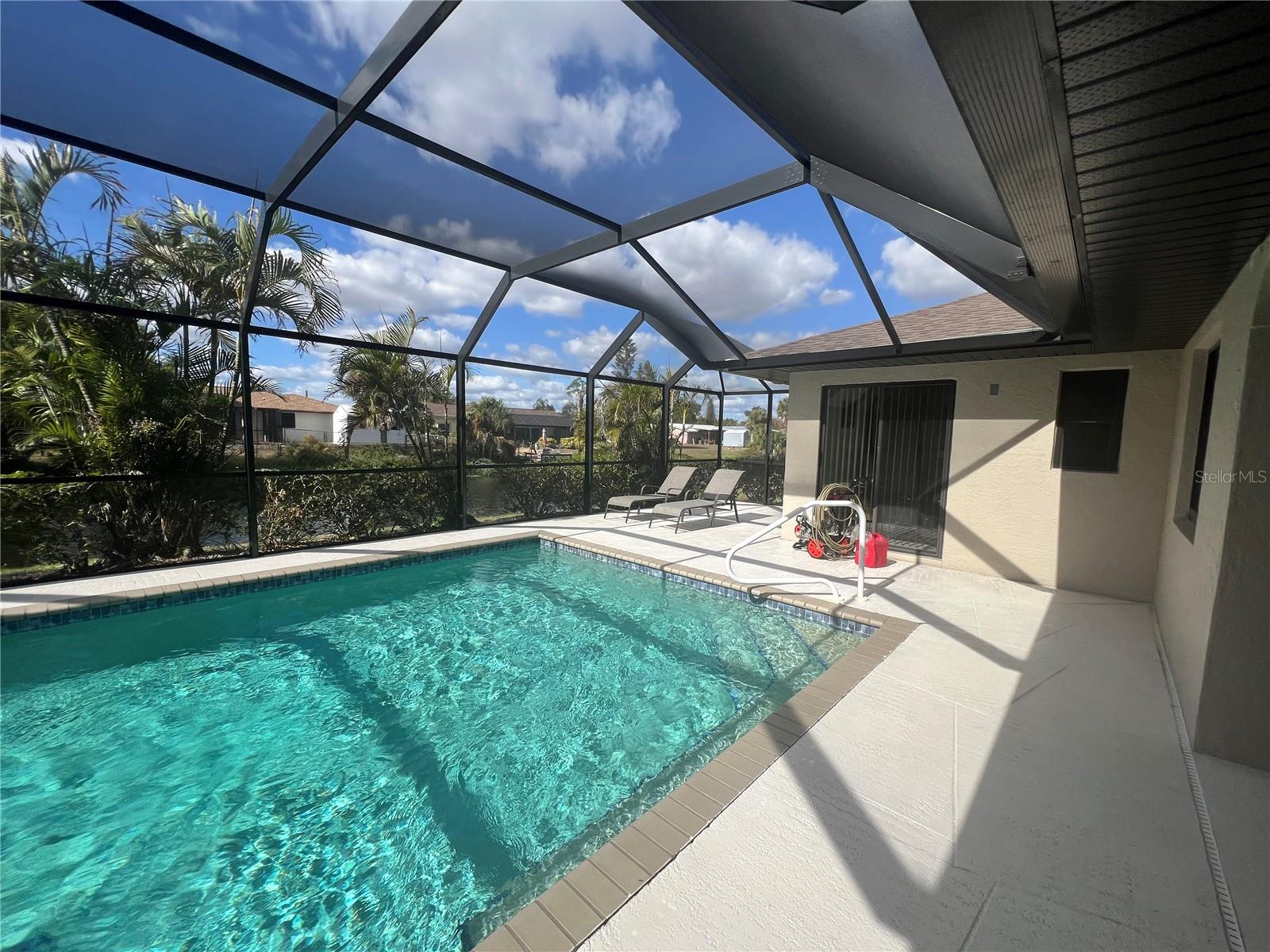 Image 29 of 36 For 3177 Clifford Street