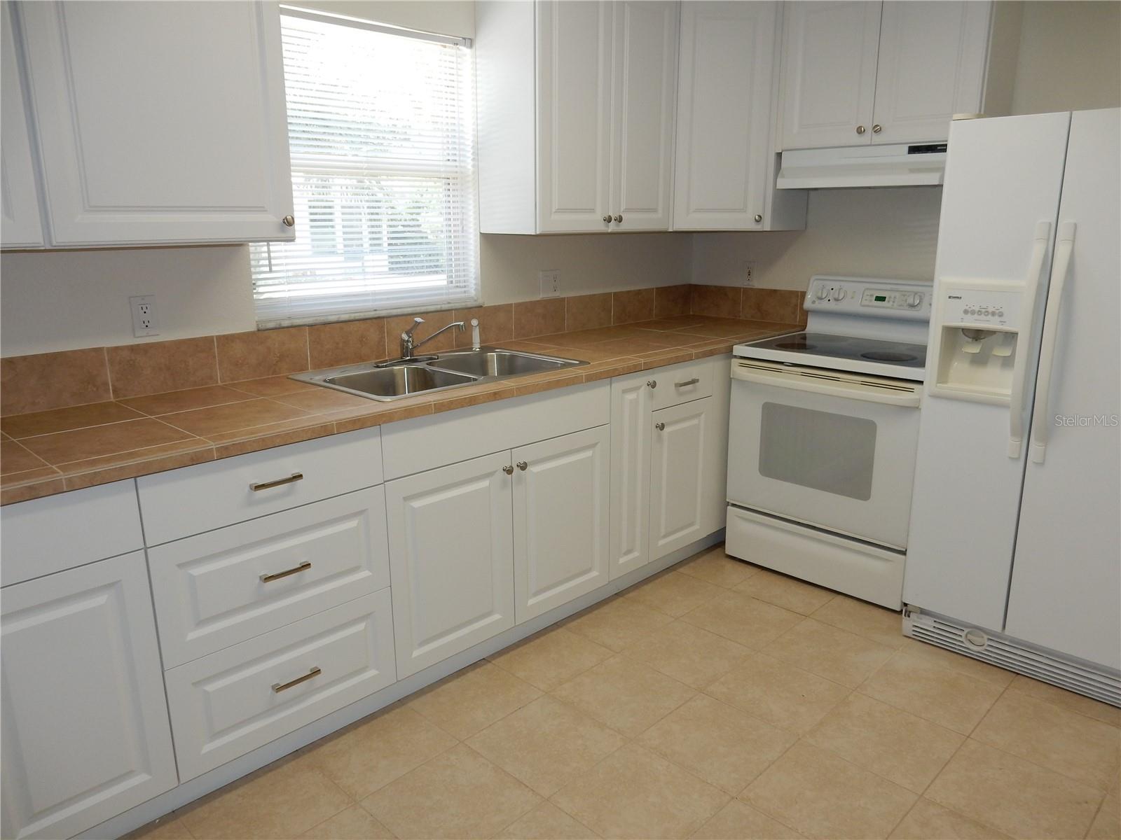 Image 4 of 6 For 23011 Gulfcoast Avenue A