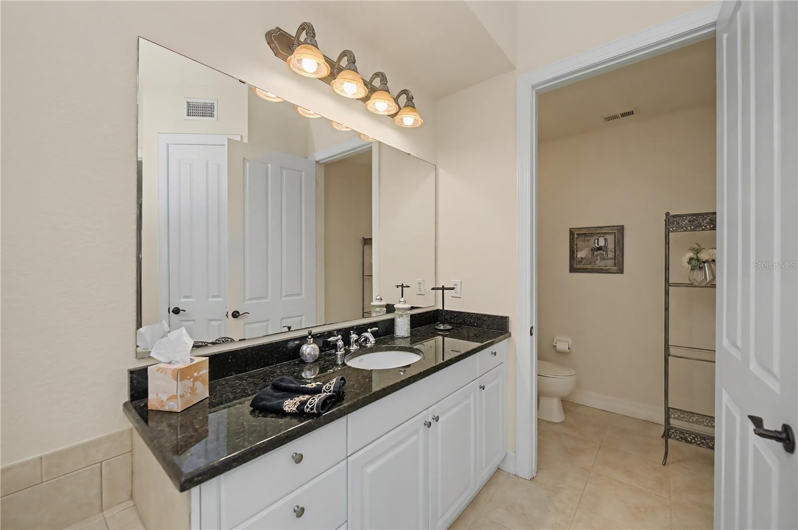 Image 27 of 66 For 96 Vivante Boulevard 24