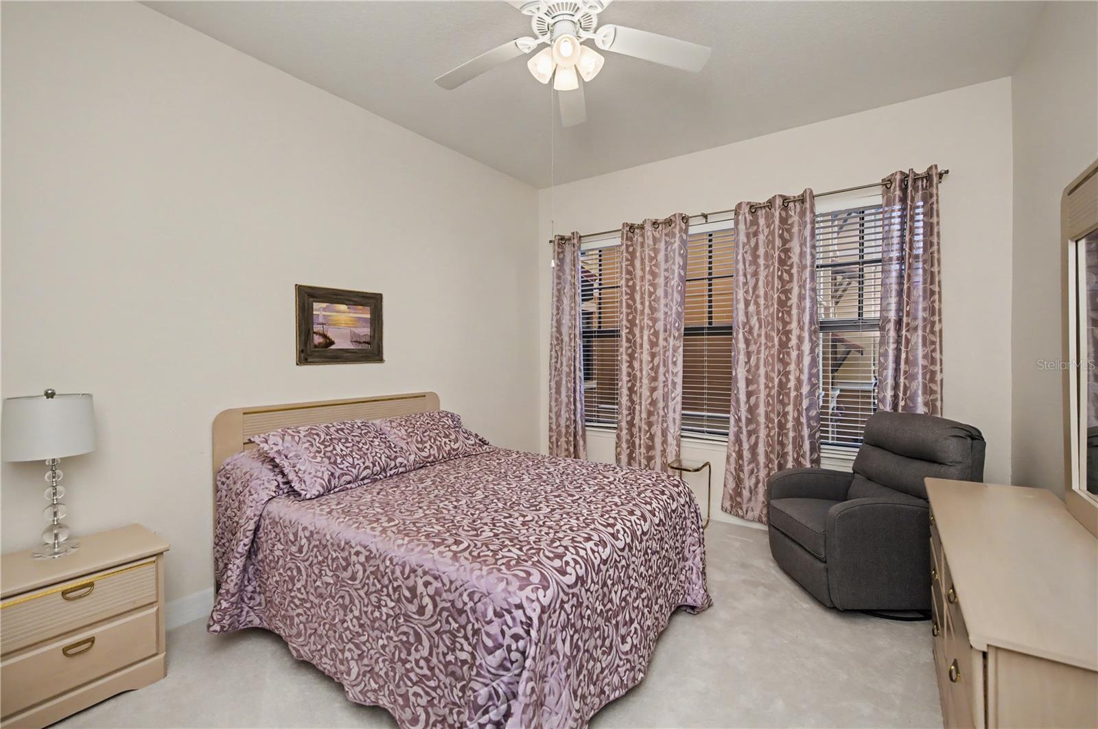 Image 30 of 66 For 96 Vivante Boulevard 24