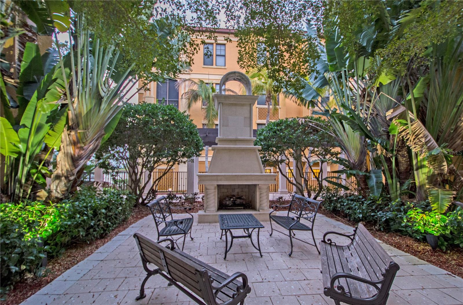 Image 48 of 66 For 96 Vivante Boulevard 24