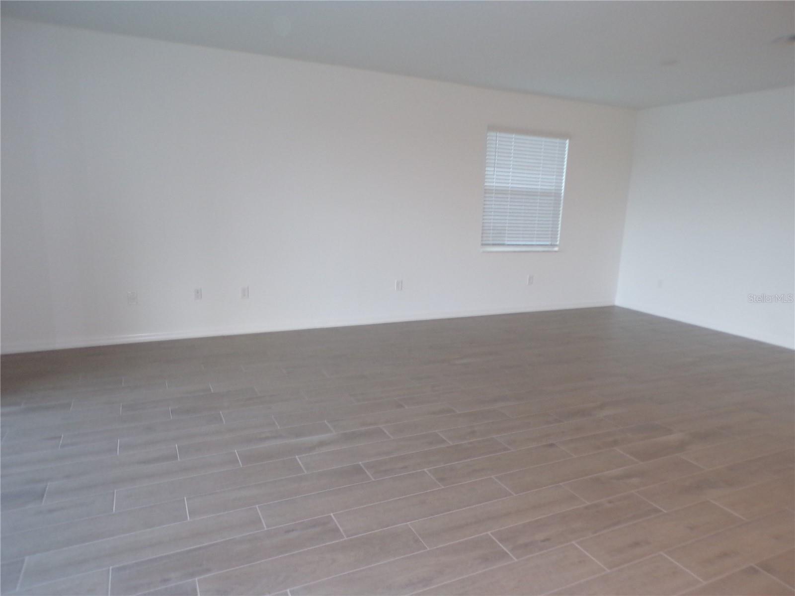 Image 23 of 50 For 11369 Willowleaf Boulevard