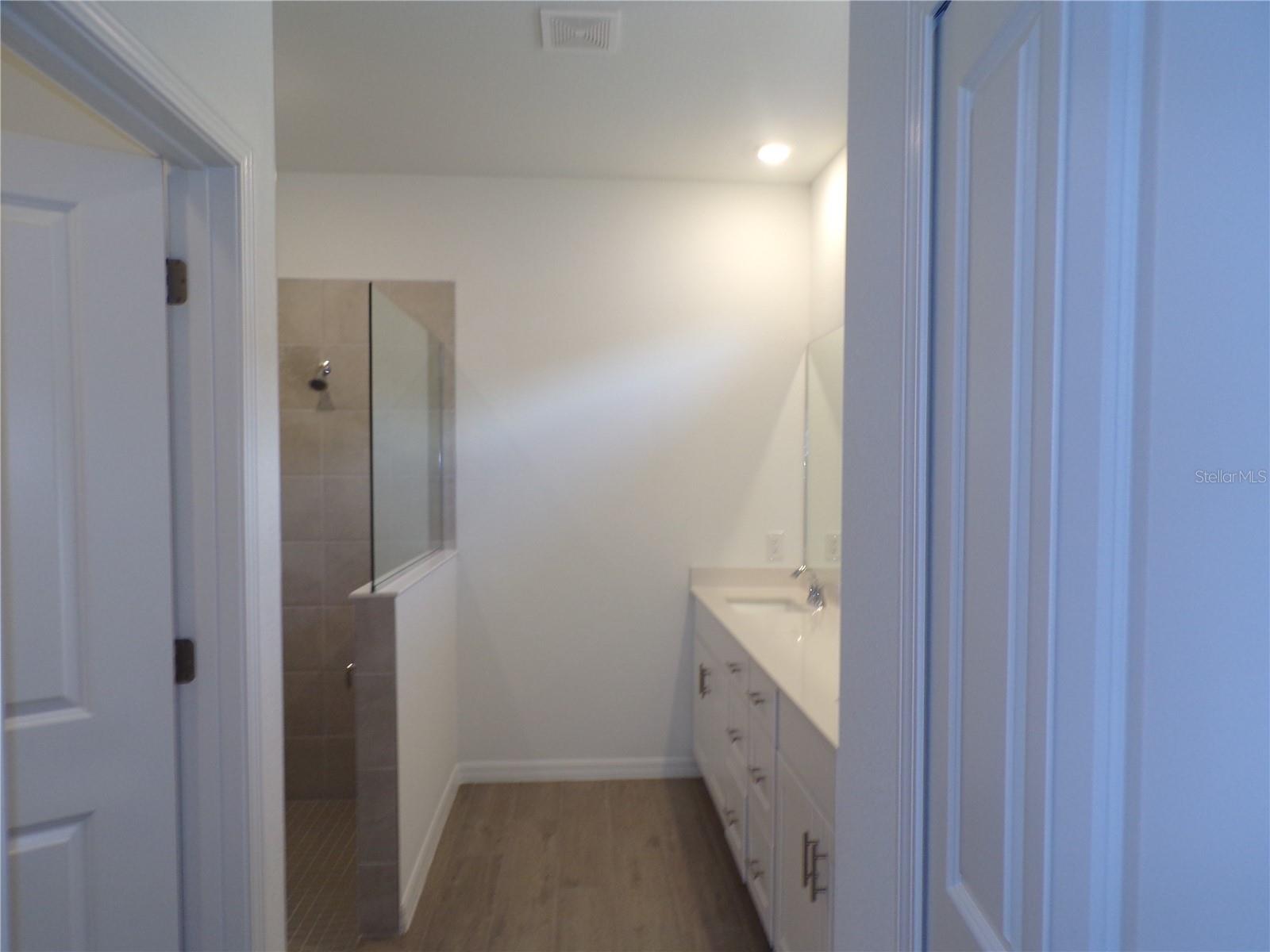 Image 27 of 50 For 11369 Willowleaf Boulevard